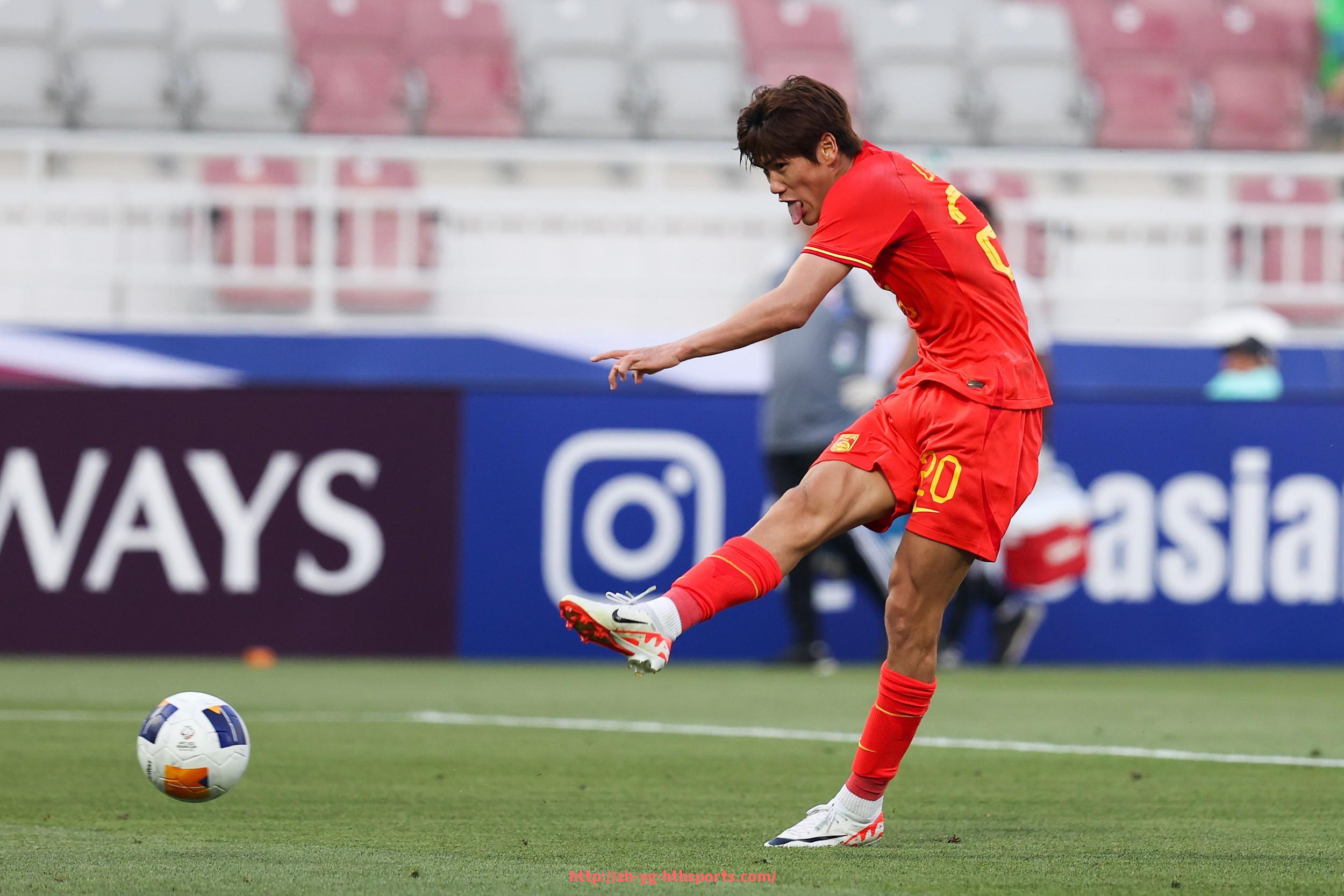 华体会hth登录入口-莱昂纳多谈德甲球队:足球明星对德甲联赛的看法与分析